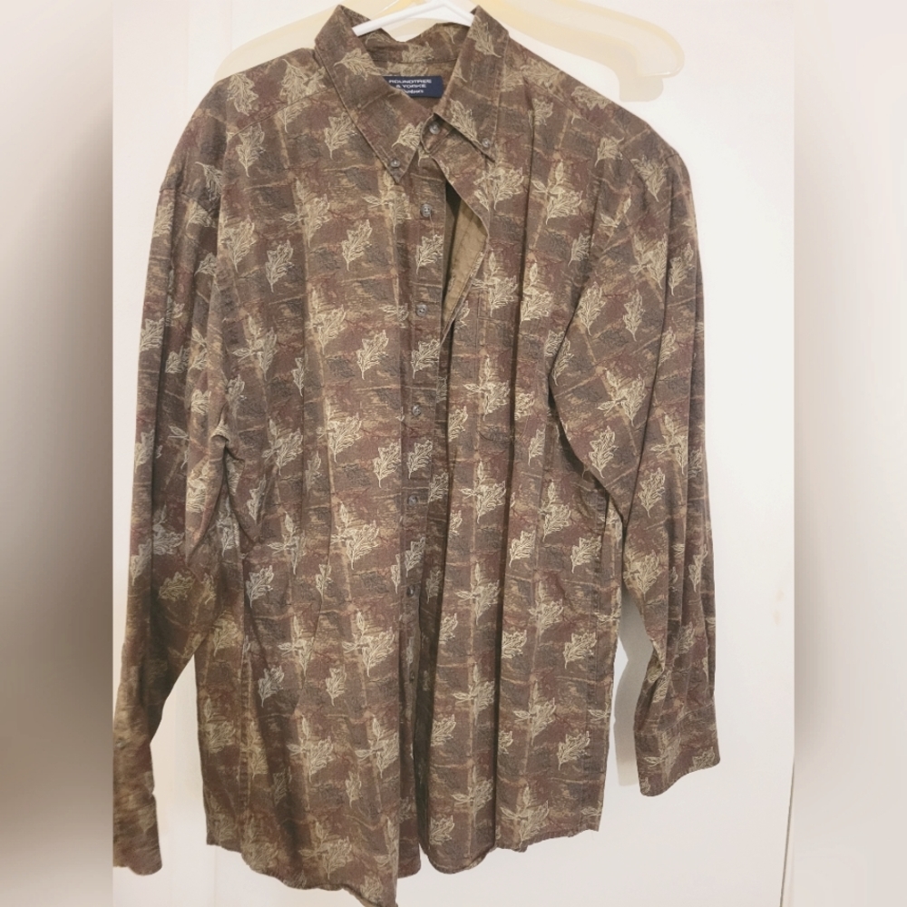 Rountree and Yorke long sleeve button up shirt, brown, large